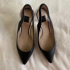 White House Black Market B&W Pointed Toe Heels 🖤